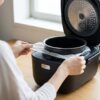 象印の炊飯器の使い始めの疑問を解決！臭い取りと設定のコツを紹介！